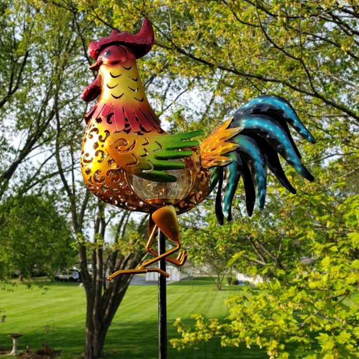 Tryme Chicken Decor Rooster Solar Lights Outdoor Decorative Garden Statue Gifts for Chicken Lovers Women Mother Metal Chicken Yard Art for Lawn - Image 3