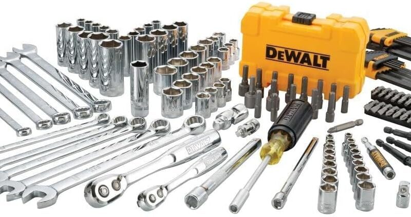DEWALT Mechanics Tools Kit and Socket Set, 142-Piece, 1/4 & 3/8" Drive, MM/SAE (DWMT73802)