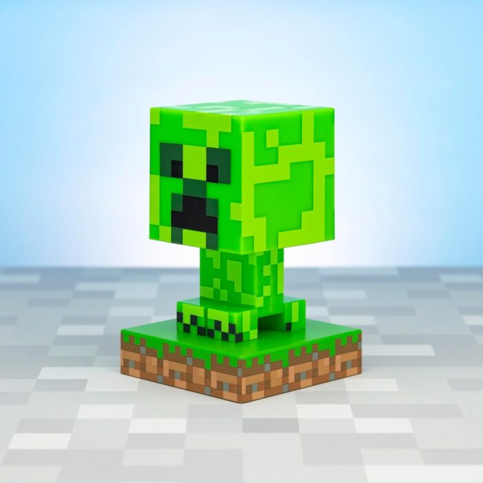 Paladone Minecraft Creeper Light, 3D Lamp - Officially Licensed Night Light - 12 cm Tall, Battery Powered, Gaming Room and Bedroom Decor for Minecraft Gamers - Image 4