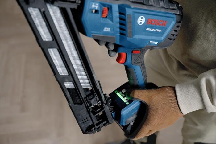 BOSCH GNH18V-15MAN 18V Brushless 15-Gauge Angled Finish Nailer - Precision for Tight Spaces, Fastens up to 1,200 Nails per Charge, One-Handed Activation, Tool-Free Jam Clearing, Belt Hook (Bare Tool) - Image 6